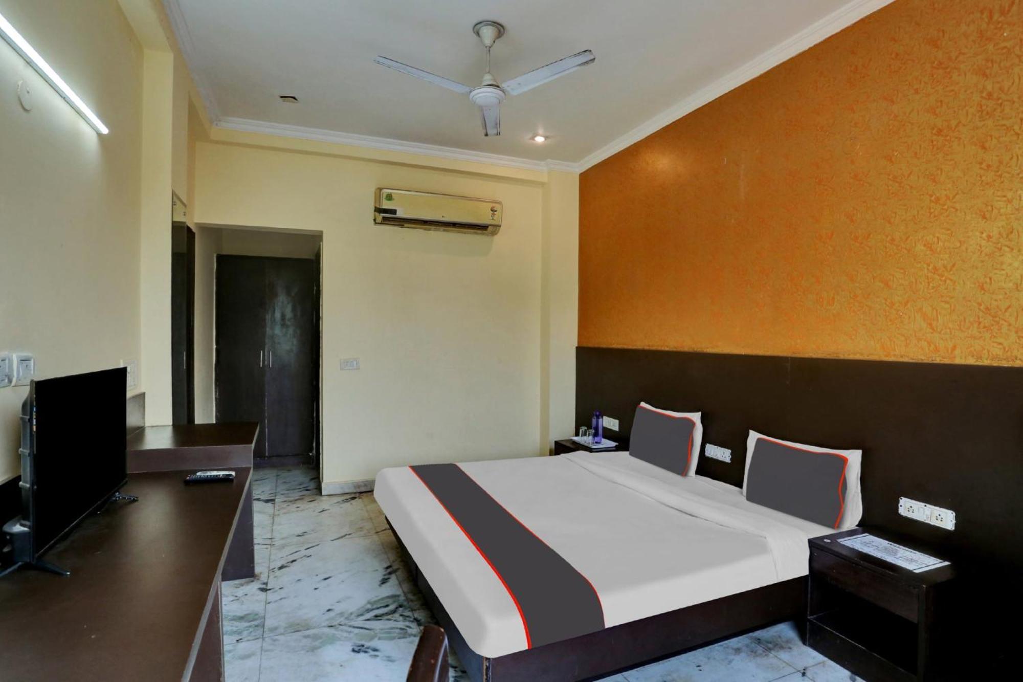 Hotel Platinum Sqs Key Gurgaon Exterior photo